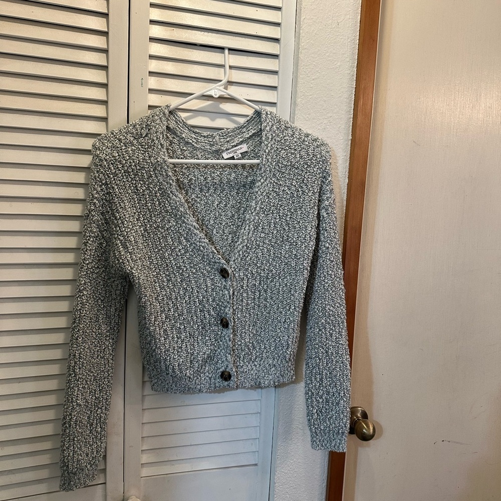 Freshman Gray Cropped Cardigan Sweater